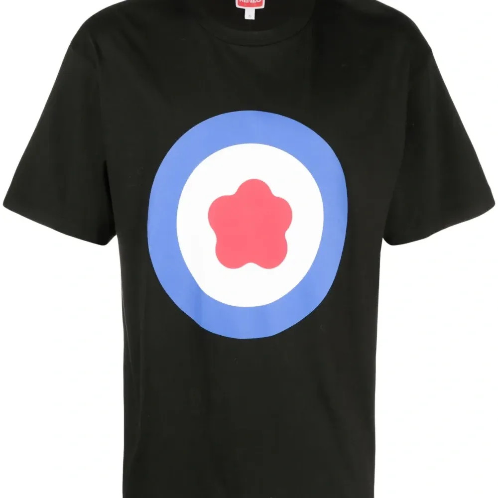 Футболка с логотипом