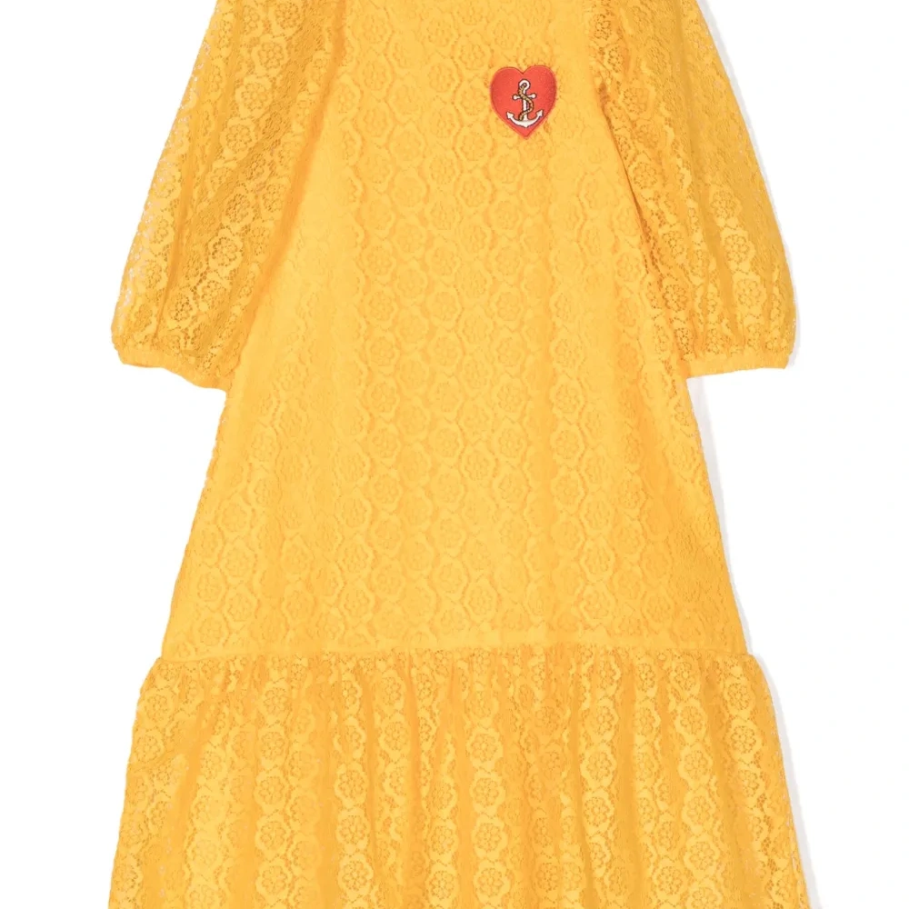 кружевное платье с объемными рукавами