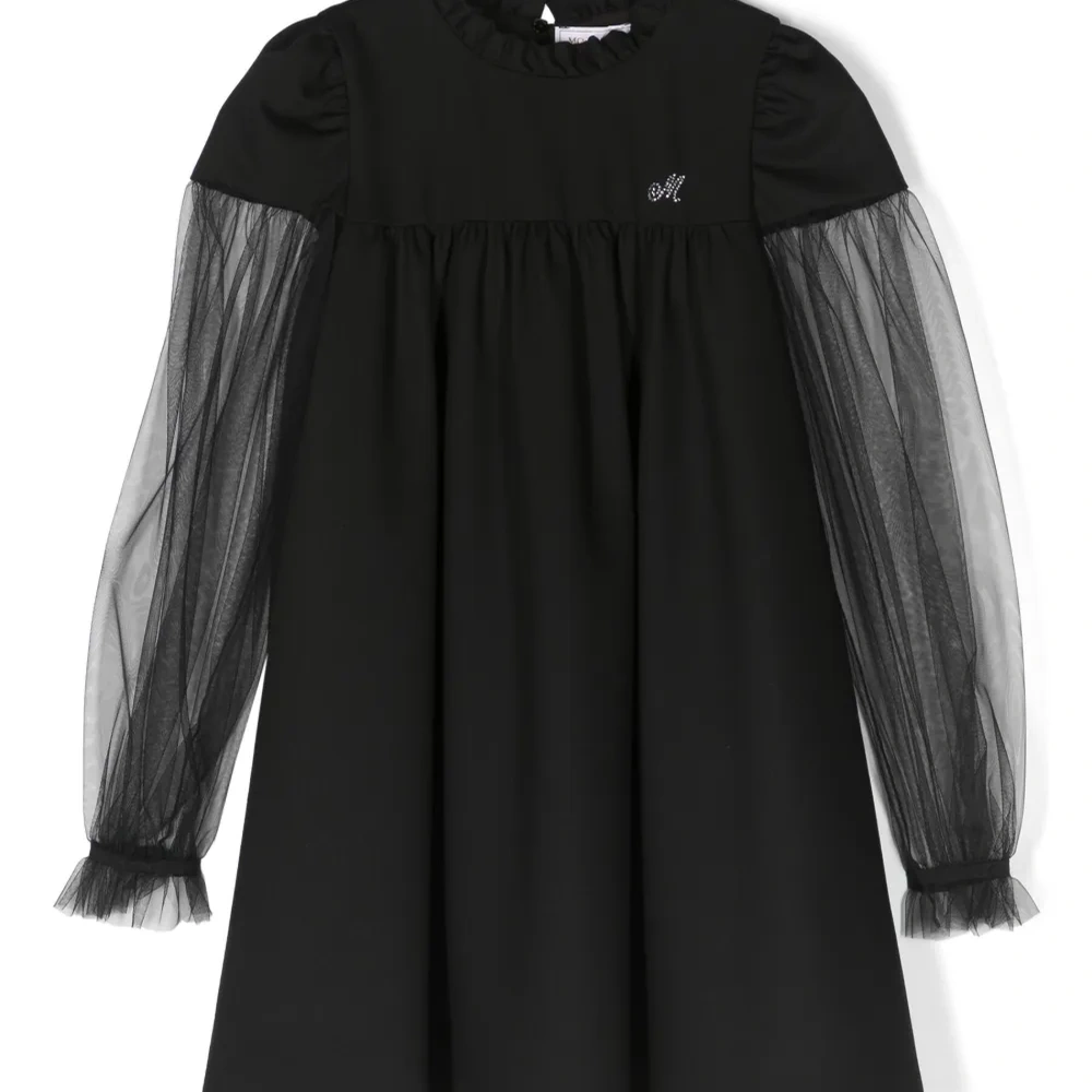 Расклешенное платье с рукавами из тюля