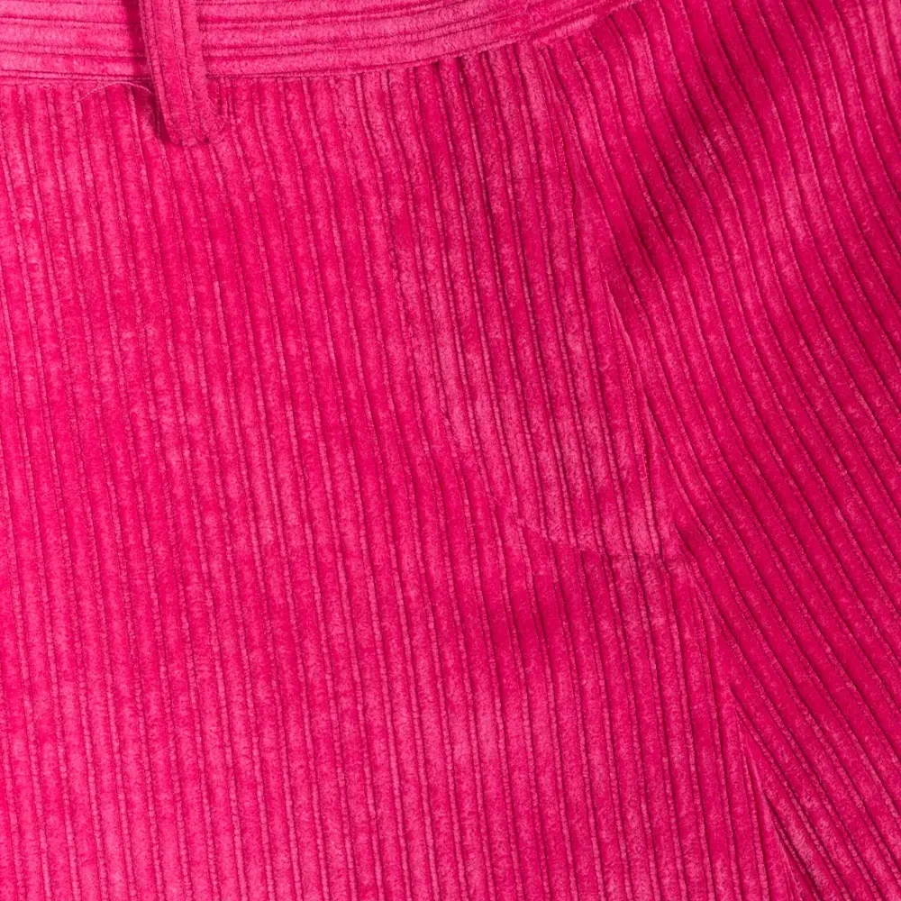 Вельветовые брюки широкого кроя