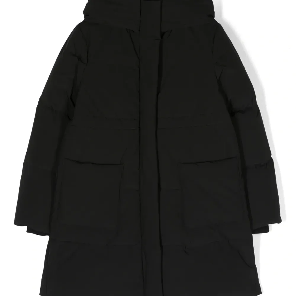 Пальто с капюшоном и вышитым логотипом