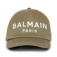 Кепка с логотипом