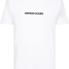 Футболка с логотипом