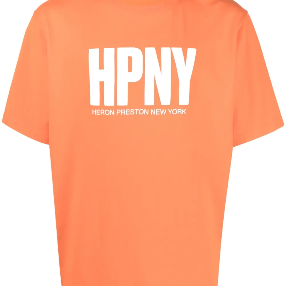 Футболка с принтом HPNY