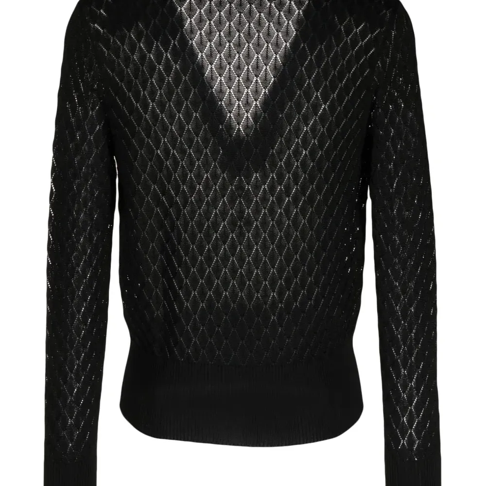 Джемпер с V-образным вырезом