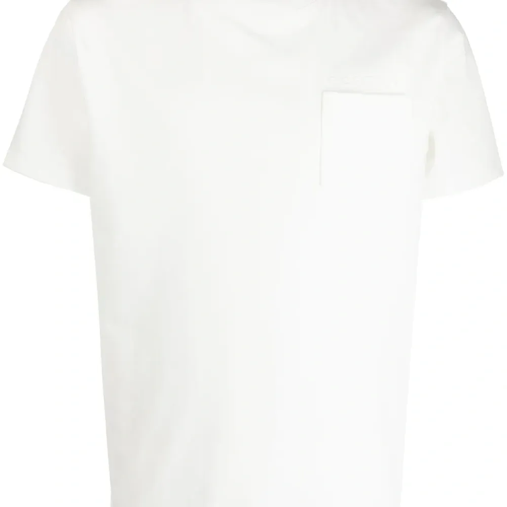 Футболка с тисненым логотипом