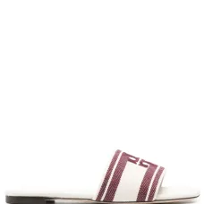 шлепанцы с вышитым логотипом