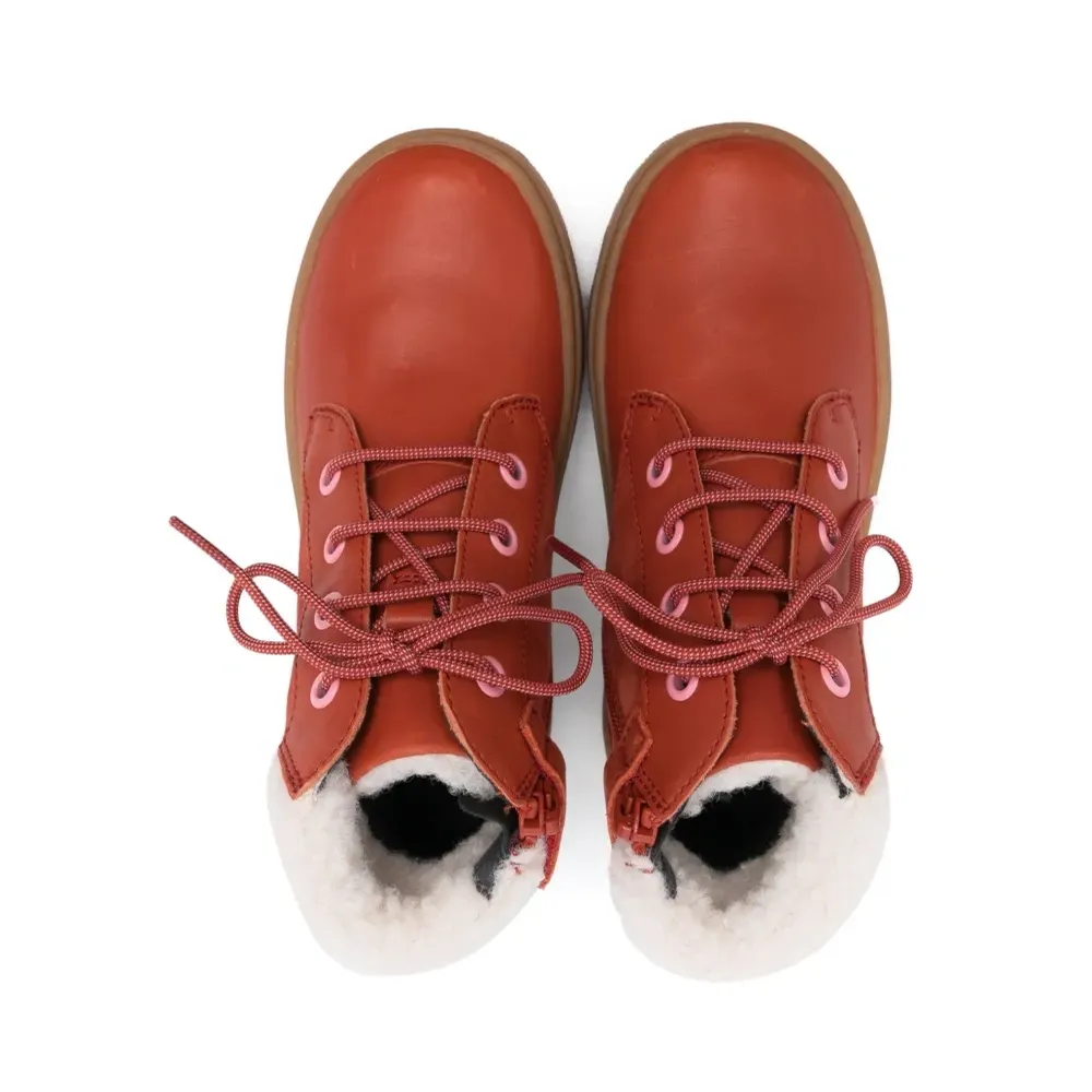 Ботинки на шнуровке