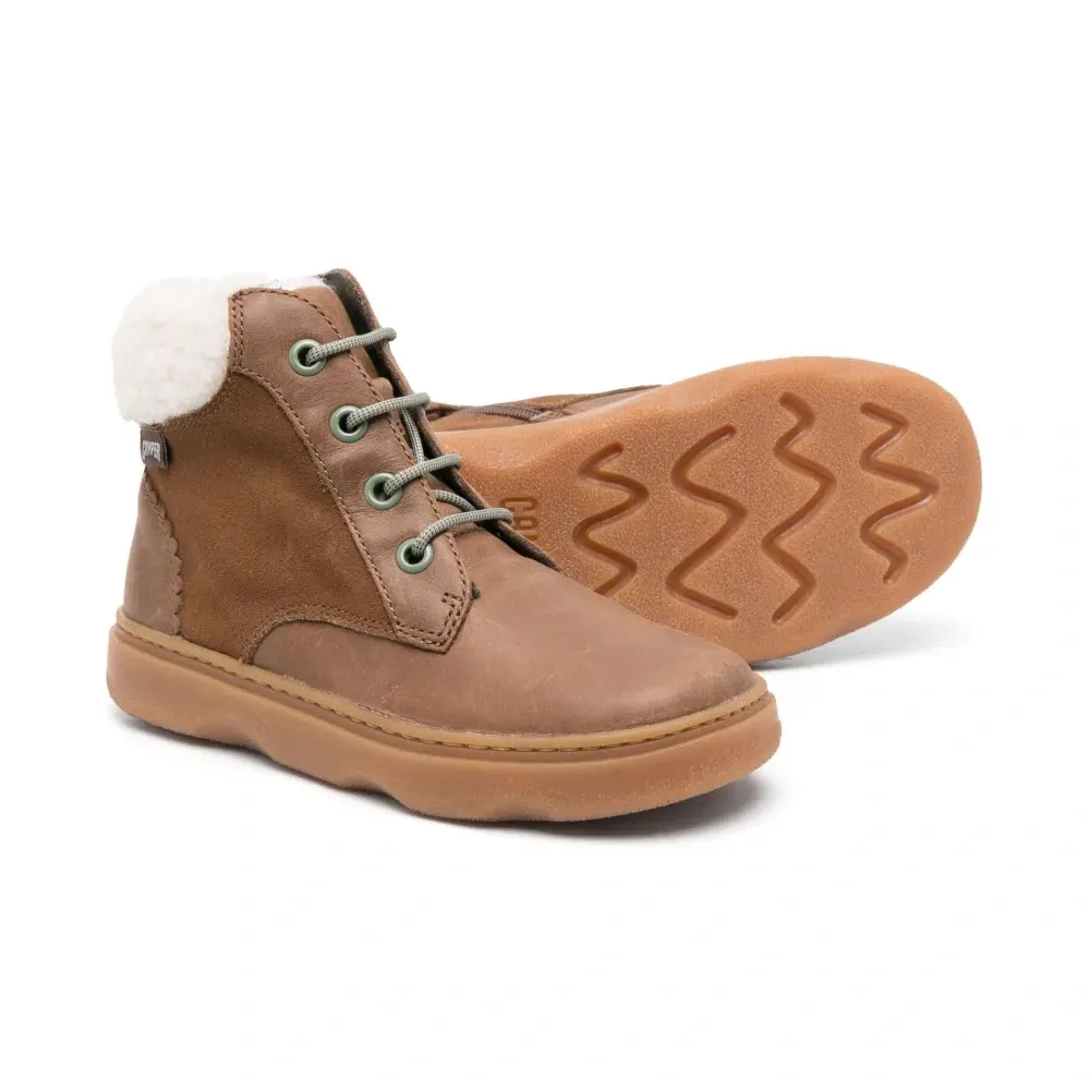 Ботинки на шнуровке Ботинки на шнуровке