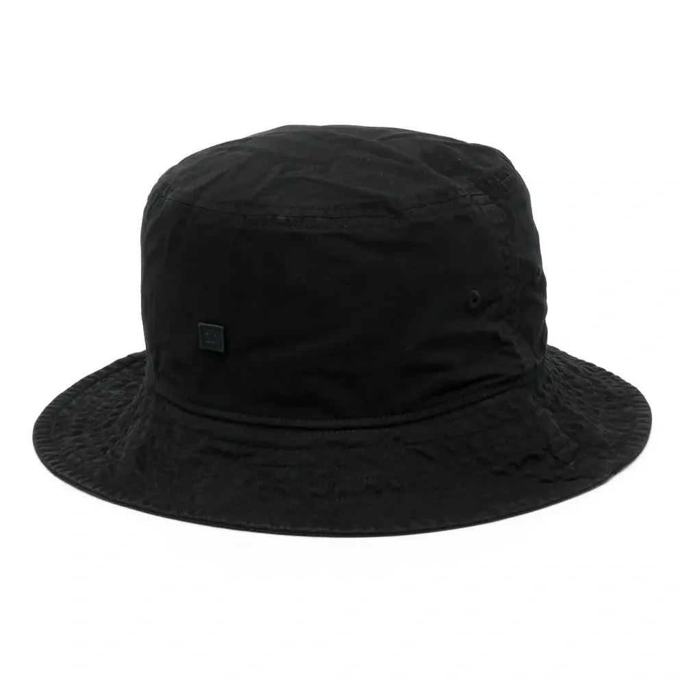 Панама с вышивкой Face