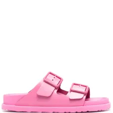 Шлепанцы с тисненым логотипом и открытым носком