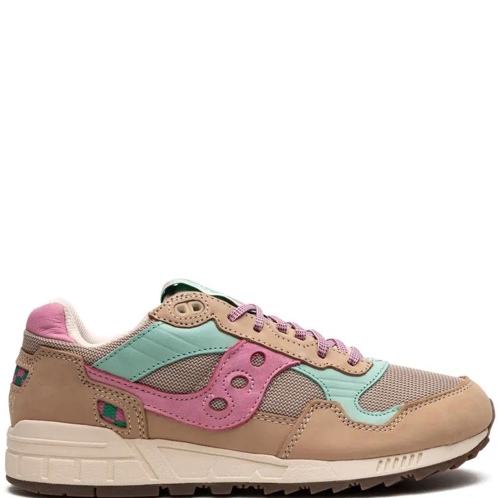 Кроссовки Shadow 5000