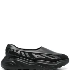 Кроссовки с логотипом