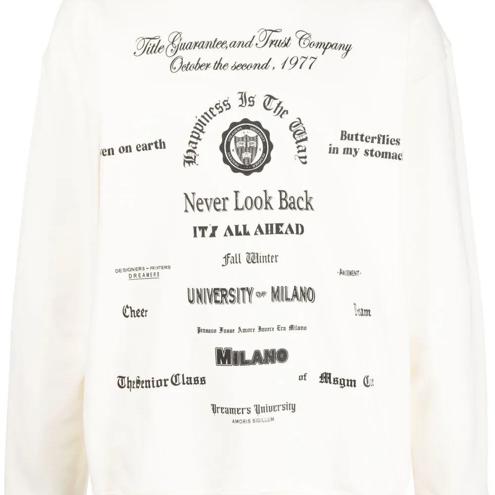 Толстовка с графичным принтом