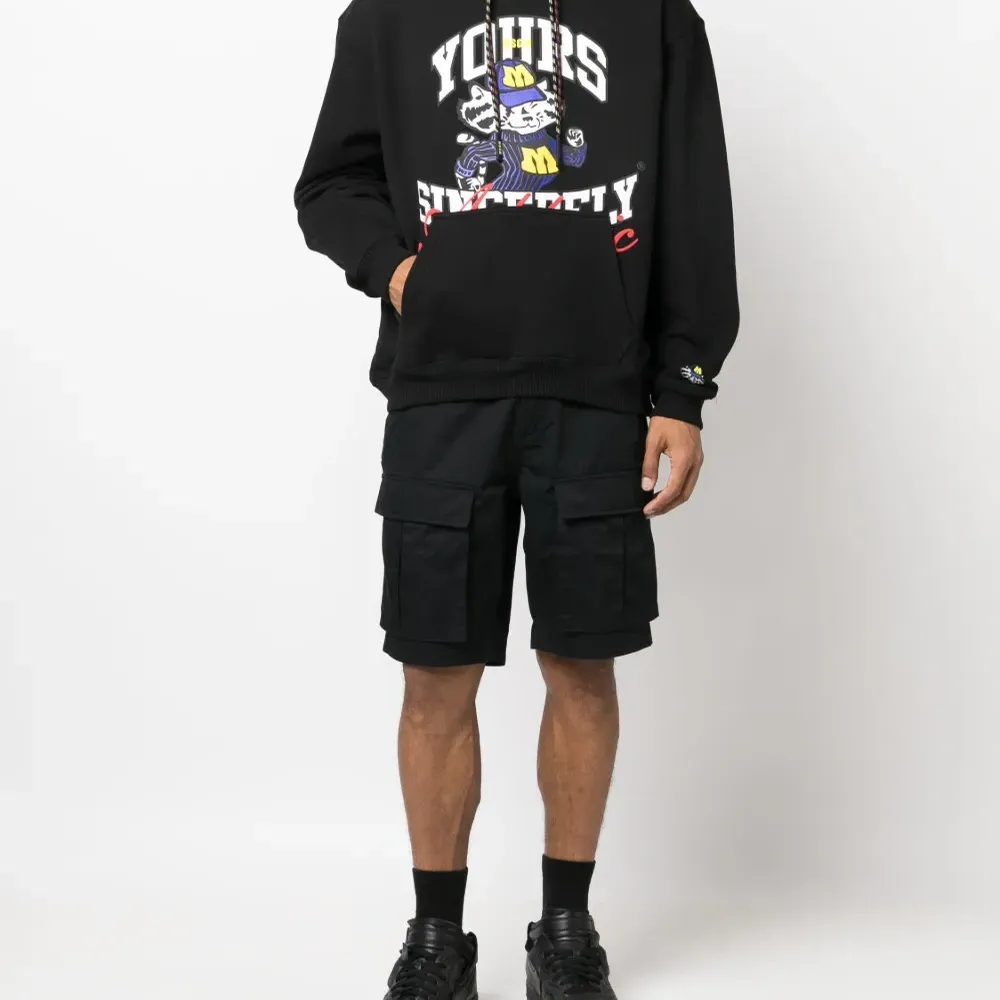 Худи с графичным принтом