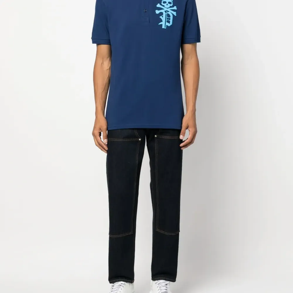 Футболка Skull & Bones с логотипом