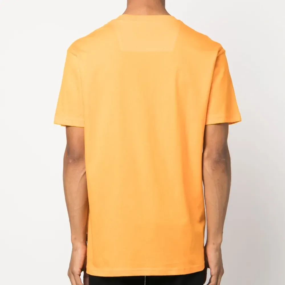 Футболка с нашивкой-логотипом