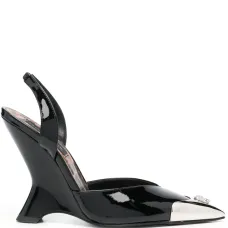 Лакированные босоножки