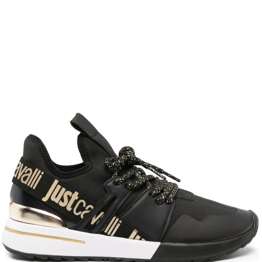 Кроссовки с логотипом