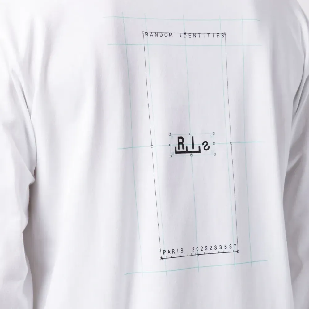 Футболка с длинными рукавами и графичным принтом