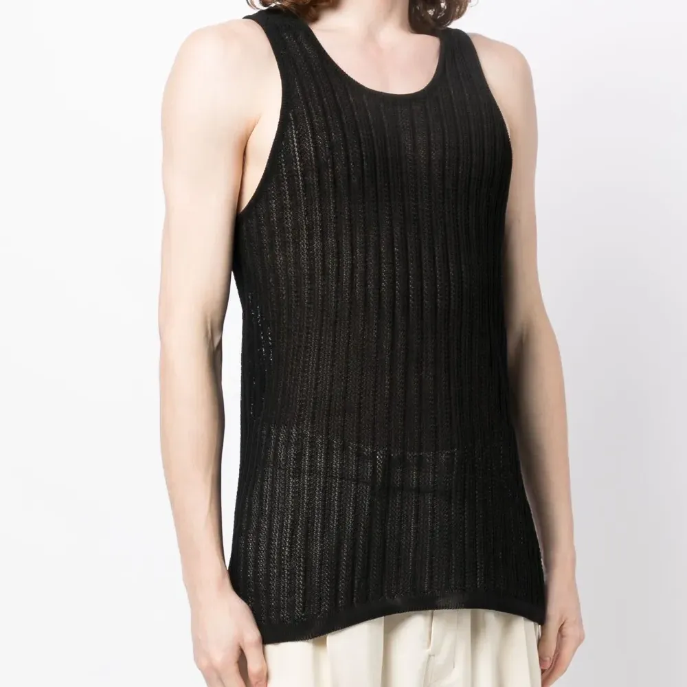 Топ с круглым вырезом