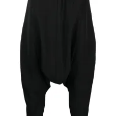 Укороченные брюки с низким шаговым швом Укороченные брюки с низким шаговым швом