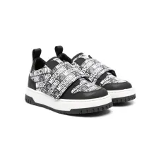 Кроссовки на липучках с логотипом