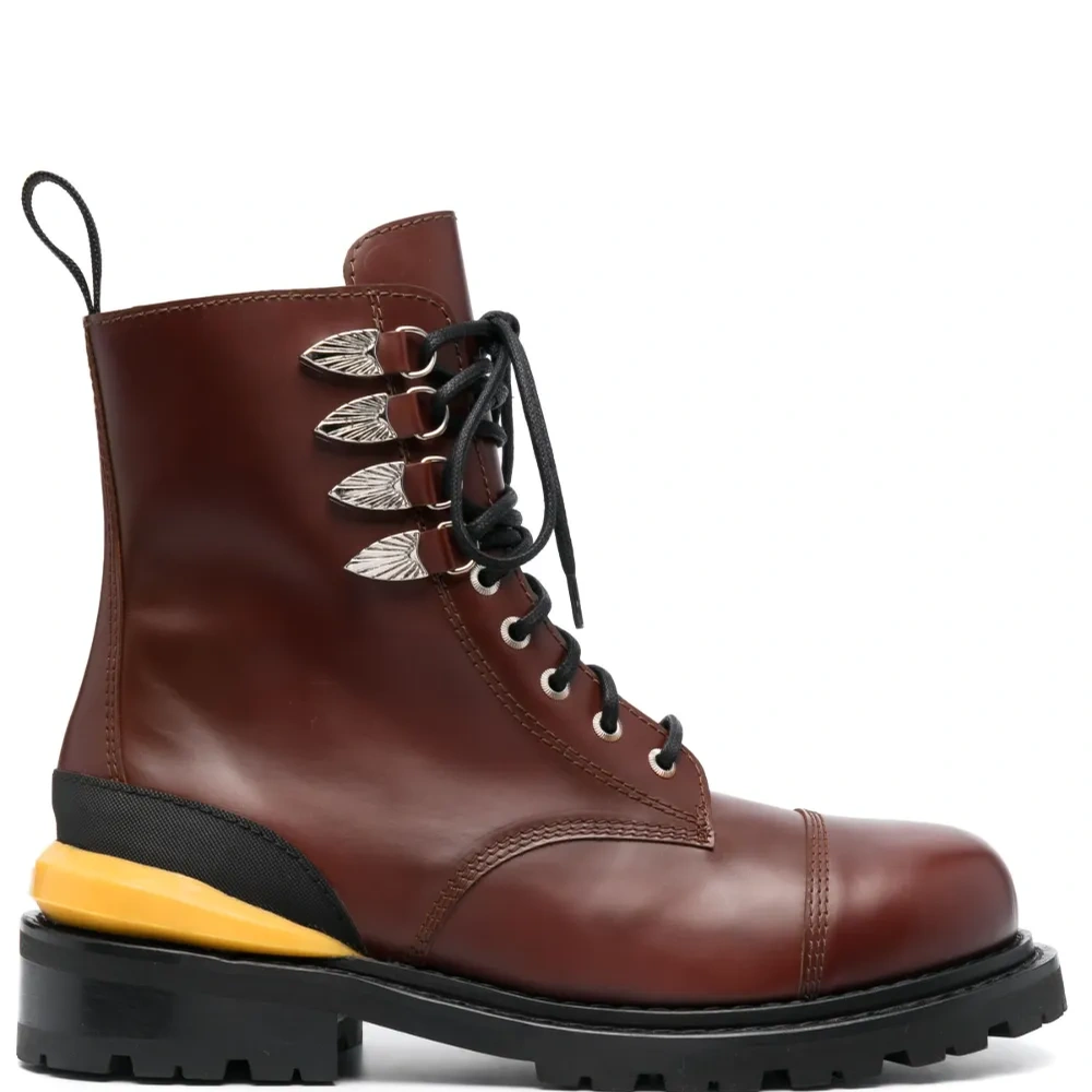 Ботинки на шнуровке