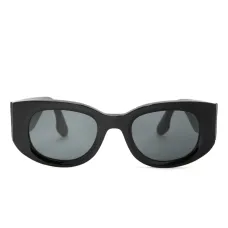 Солнцезащитные очки в овальной оправе