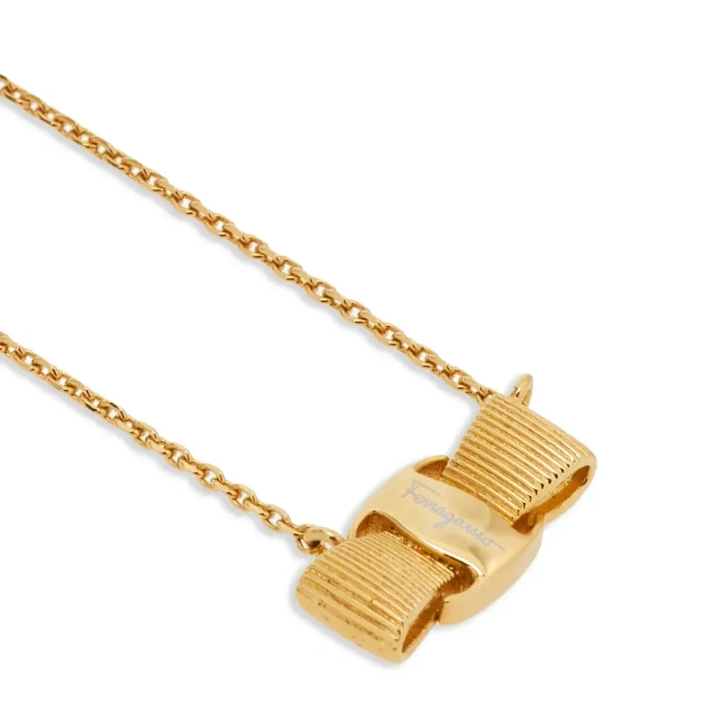 Колье с подвеской