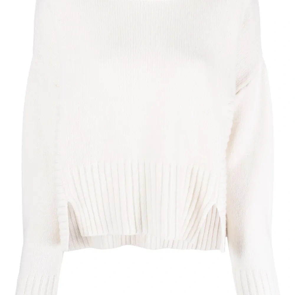 Джемпер с круглым вырезом