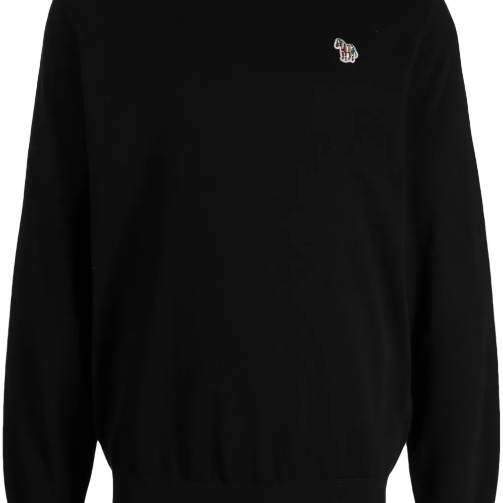 Джемпер с круглым вырезом и нашивкой