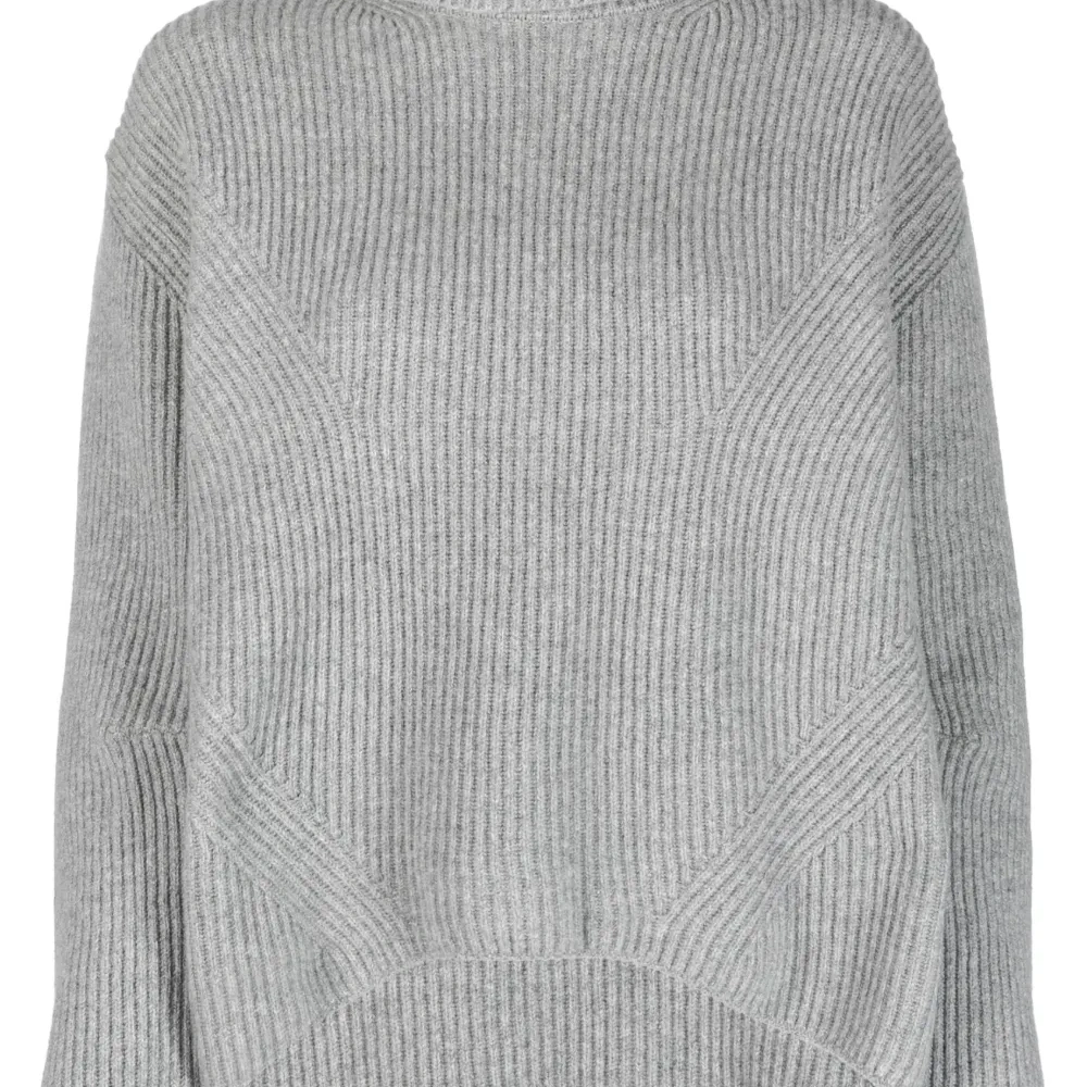 Джемпер в рубчик с высоким воротником