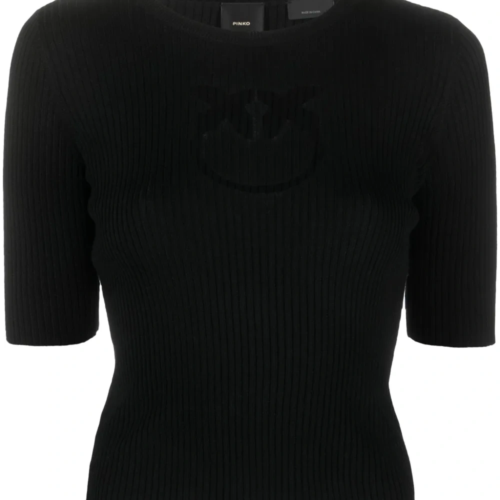 Топ вязки интарсия с логотипом