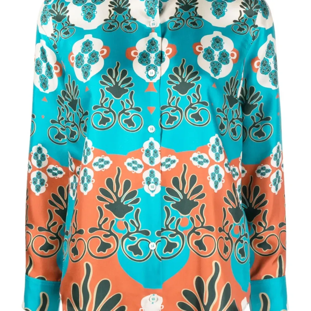 Шелковая рубашка с узором