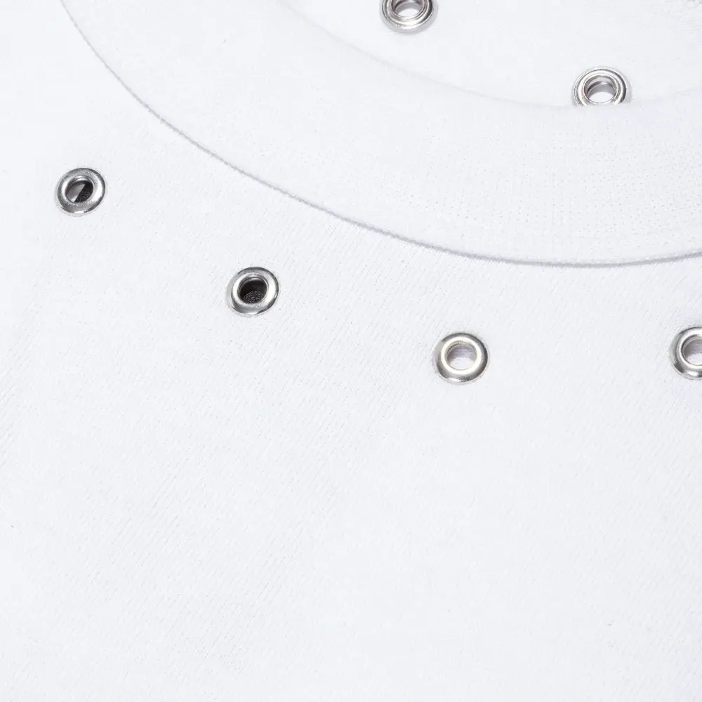 Футболка с люверсами