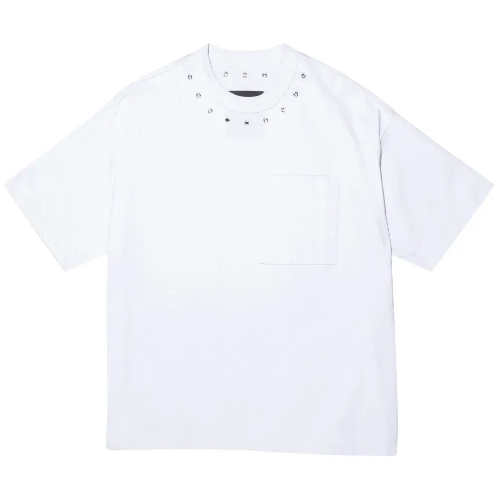 Футболка с люверсами