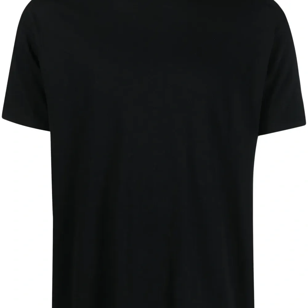 Футболка с круглым вырезом