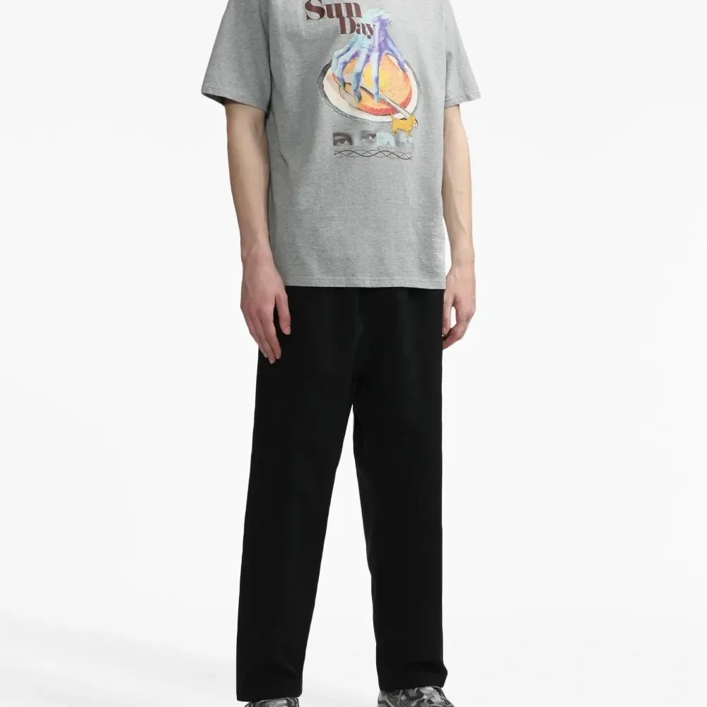 Футболка с графичным принтом