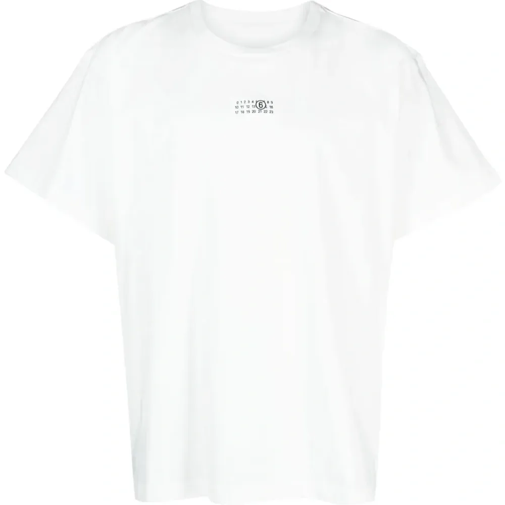 Футболка с нашивкой-логотипом