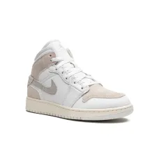 1 Mid SE Craft "Inside Out White Sail" sneakers