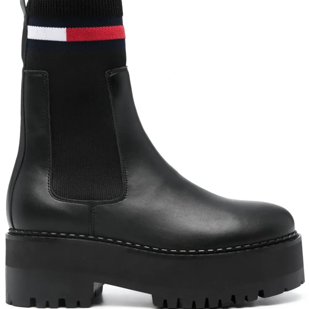 Ботинки челси на платформе