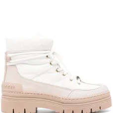 Стеганые ботинки