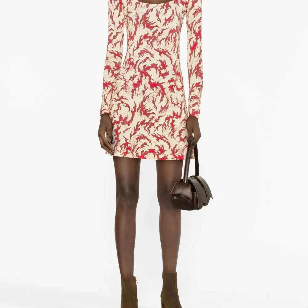 Платье мини с абстрактным принтом