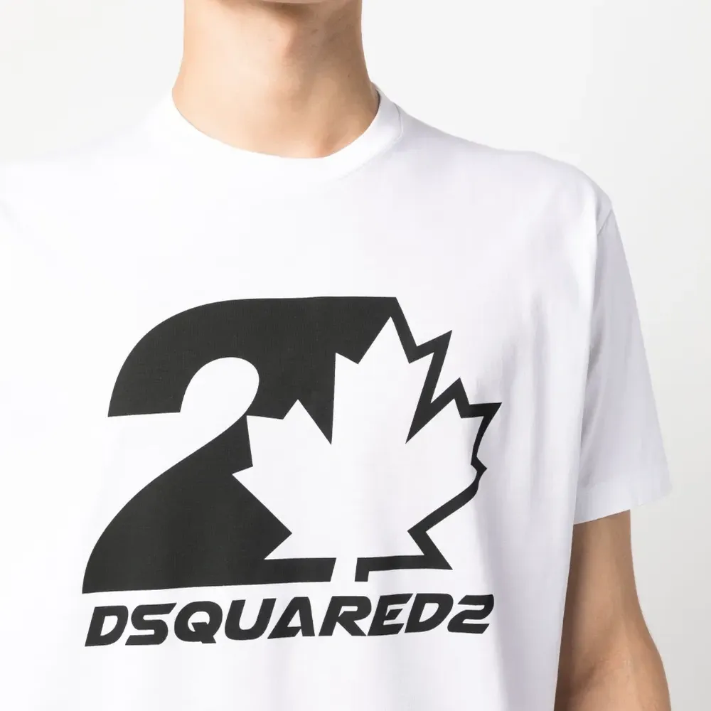 Футболка с логотипом