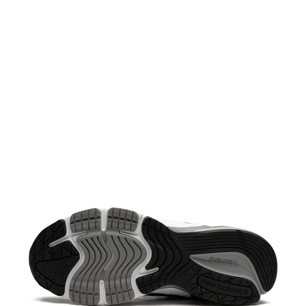 Кроссовки 990v6 Black/Silver