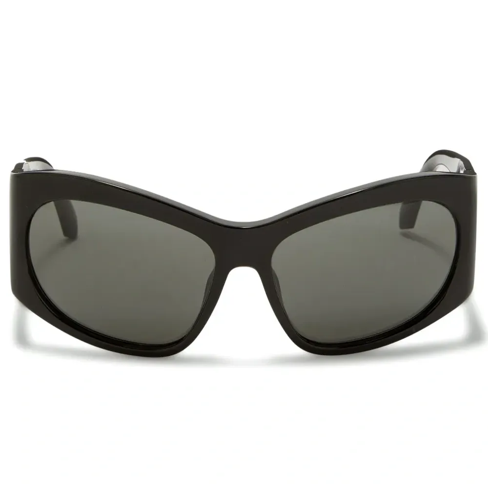 Солнцезащитные очки Daniel в массивной оправе