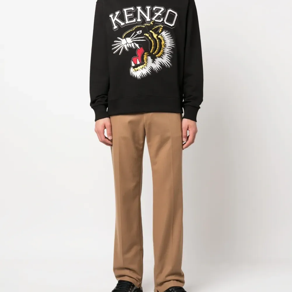 Толстовка с логотипом