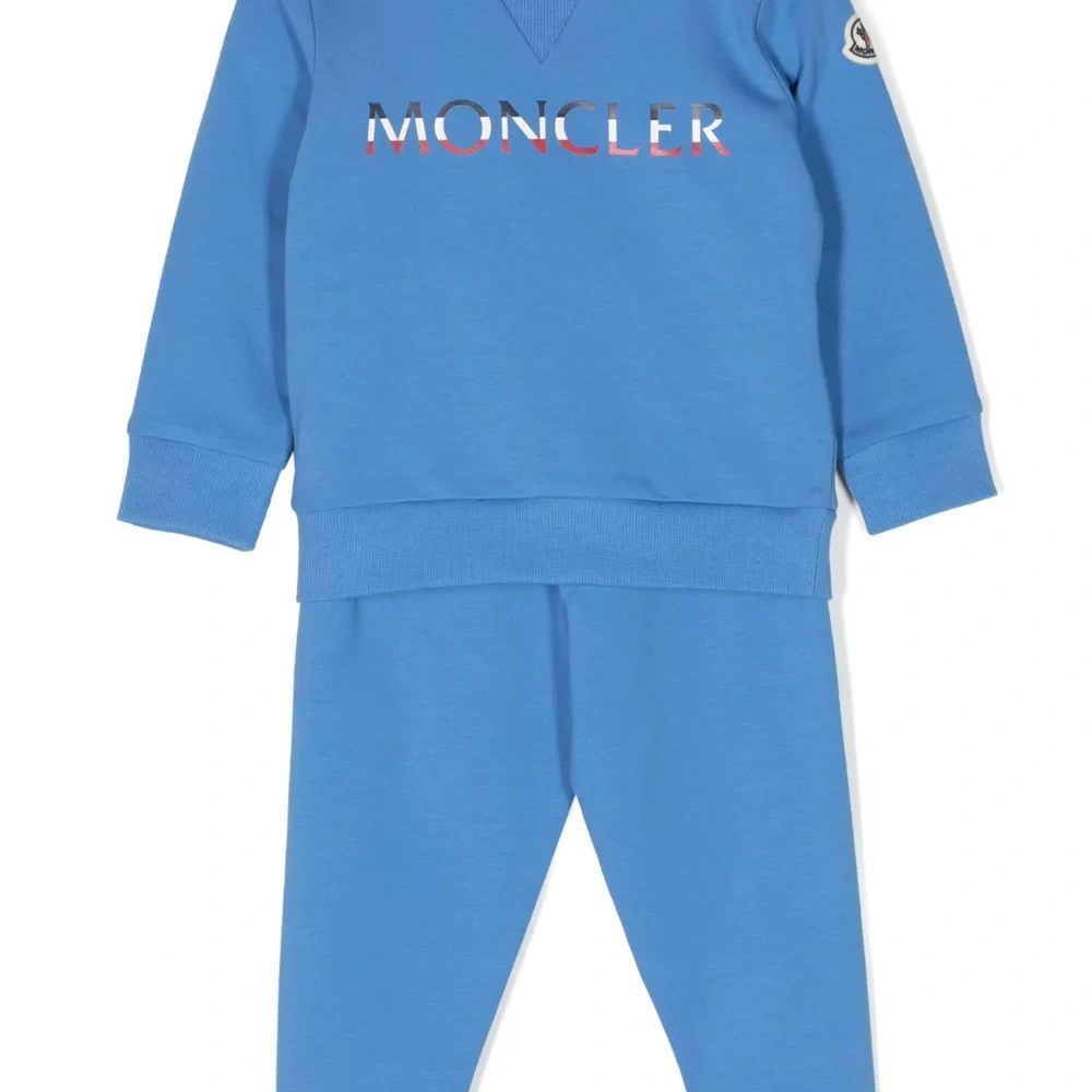 Спортивный костюм с логотипом