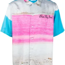 Рубашка с короткими рукавами и абстрактным узором